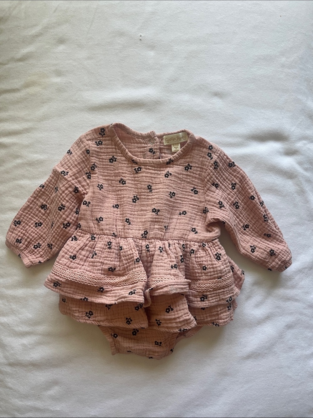 Cynthia Rowley Girls Size 6/9 Months Dusty Pink Floral Ruffle One-Piece